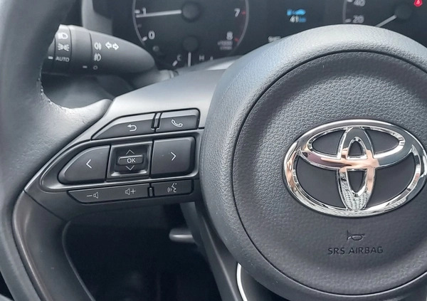 Toyota Yaris cena 72900 przebieg: 12000, rok produkcji 2023 z Lublin małe 211